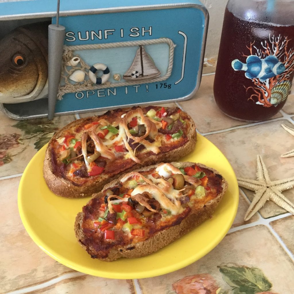 Bayat Ekmek Pizzası Yapılışı