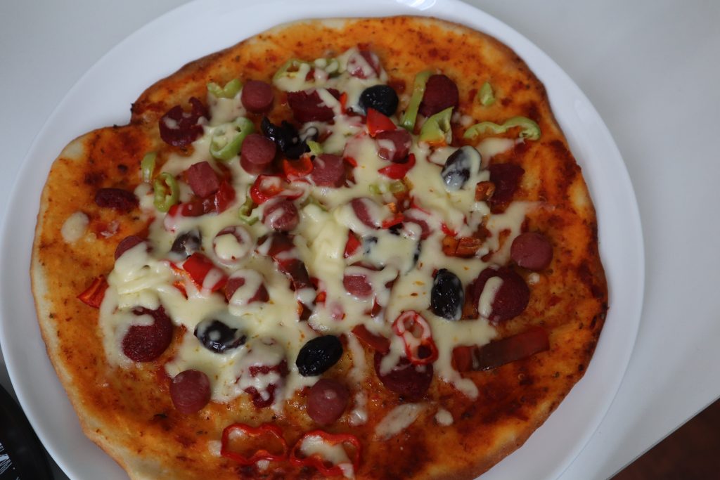 Evde Pizza Yapımı. Kolay Pizza Hamuru Nasıl Yapılır? Pizza Tarifleri